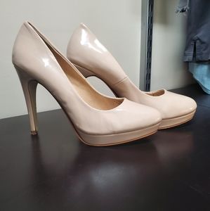 👠 Nude Patent Aldo Pumps 👠